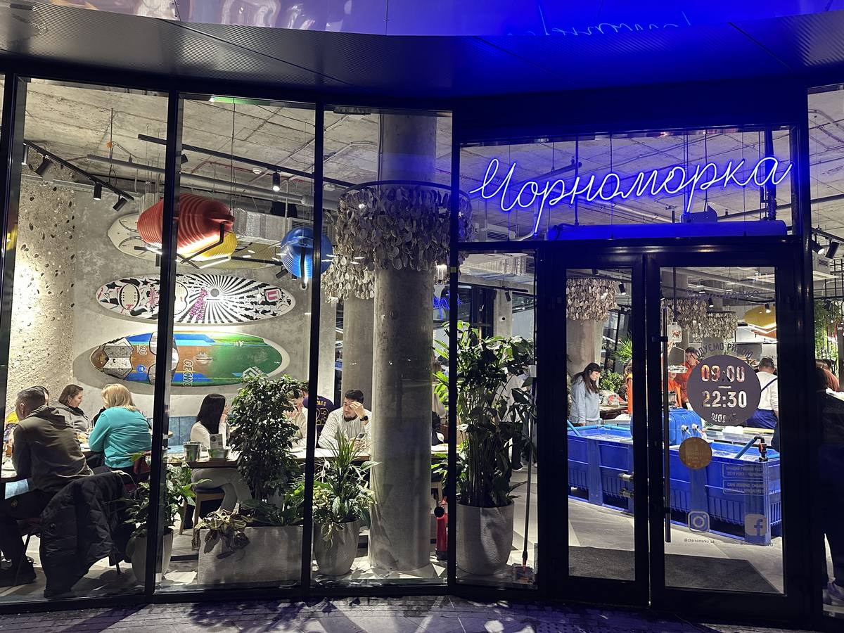 Chornomorka openes its first restaurant in a shopping mall at Respublika Park Mall