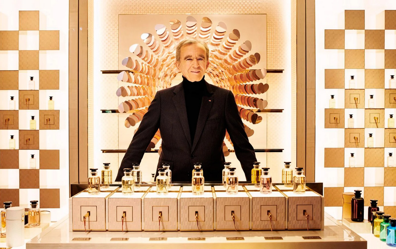 История успеха “циничного хищника”: как владелец LVMH Бернар Арно стал самым богатым человеком мира