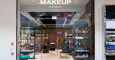 Крупнейший интернет-магазин товаров для красоты в Украине Makeup открыл “ателье красоты” в Польше