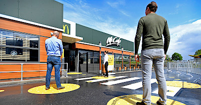 McDonald’s відкрив перший “антивірусний” ресторан (фотоогляд)