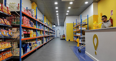 Delivery Service Glovo Opened Offline Stores in Madrid and Barcelona