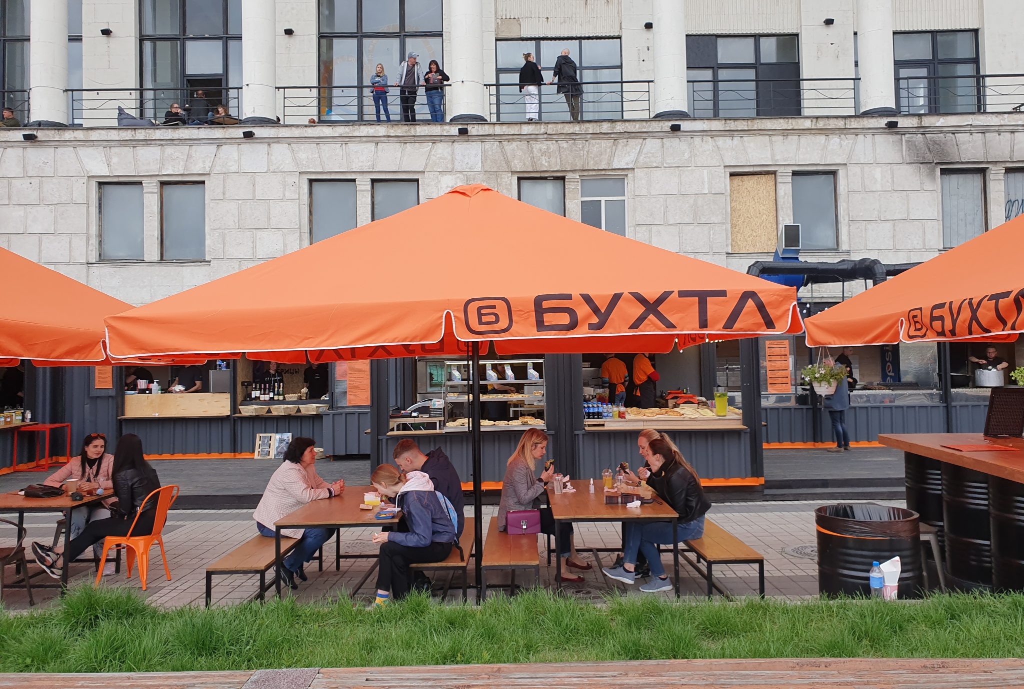 У Києві біля Річкового вокзалу відкрилася БУХТА Food Station (фоторепортаж)