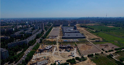 На фінішній прямій: як будується ТРЦ RETROVILLE в Києві (фоторепортаж)