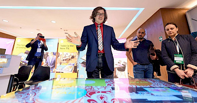 В киевских ТРЦ и ресторанах появятся украинские интерактивные столы Kodisoft