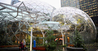 На роботу як на прогулянку: як виглядає новий офіс Amazon за $4 млрд (відео)