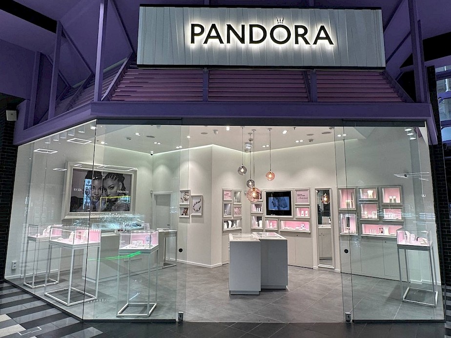 Як Pandora в Україні будує комунікацію з клієнтами без власних соціальних мереж